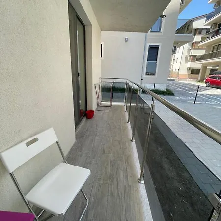Apartament Mamaia Nord! 1 Minut Pana La Plaja !!! *